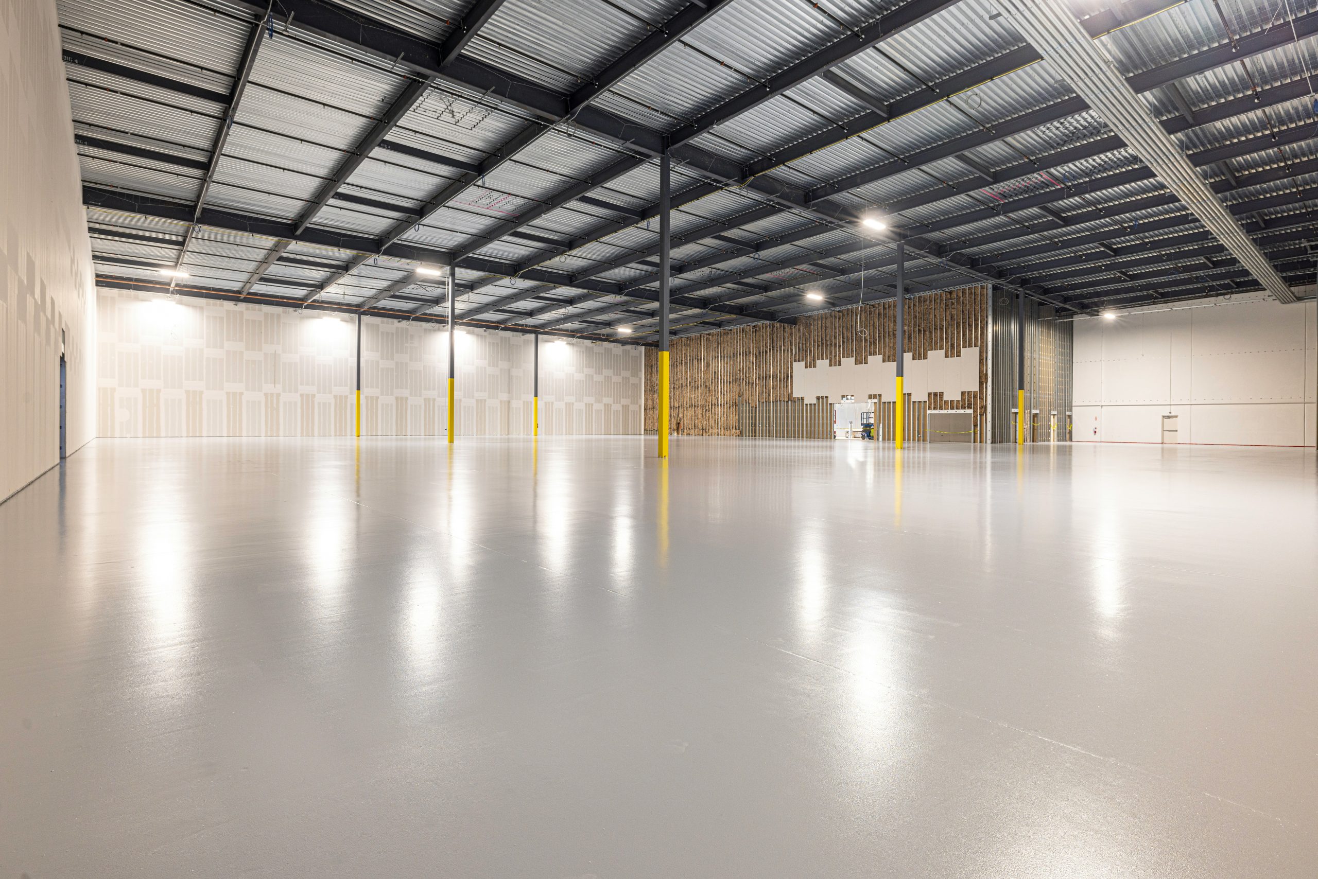 Basement epoxy flooring for residential spaces